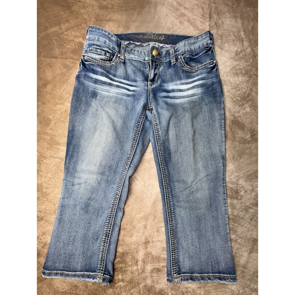 Maurice's Womens 9/10 denim capri hemmed Blue jeans Embroidered pockets